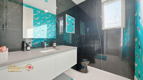 2710 Crescentview Drive, North Vancouver, BC 