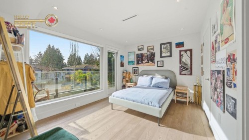 2710 Crescentview Drive, North Vancouver, BC 