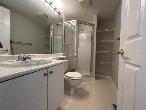 105-5875 Imperial Street, Burnaby, BC 