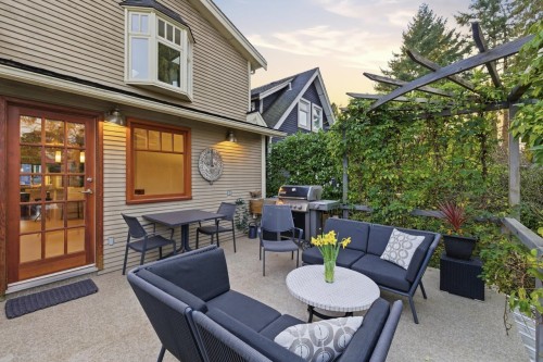 319 26Th Avenue E, Vancouver, BC 