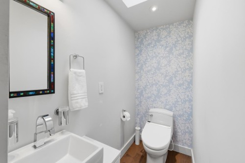 319 26Th Avenue E, Vancouver, BC 