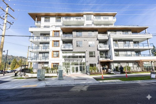 409-623 Kemsley Avenue  Coquitlam, BC V3J 3Z4
