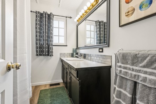 2560 Haversley Avenue, Coquitlam, BC 