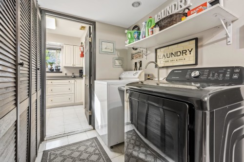 2560 Haversley Avenue, Coquitlam, BC 