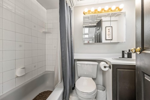 2560 Haversley Avenue, Coquitlam, BC 