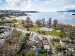 2074 Creelman Avenue  Vancouver, BC V6J 1C3