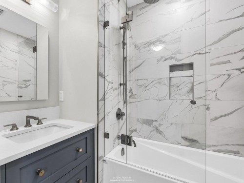 2074 Creelman Avenue, Vancouver, BC 