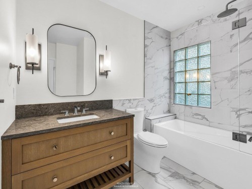 2074 Creelman Avenue, Vancouver, BC 