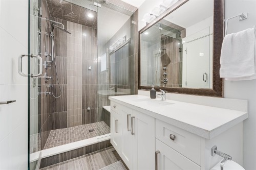 7380 Ontario Street, Vancouver, BC 