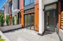 123-725 49 Avenue W Vancouver, BC V5Z 0L1