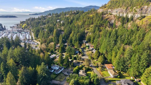 5757 Cranley Drive, West Vancouver, BC 