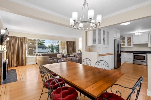 1205 Brisbane Avenue, Coquitlam, BC 