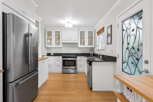 1205 Brisbane Avenue, Coquitlam, BC 