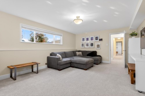 1205 Brisbane Avenue, Coquitlam, BC 