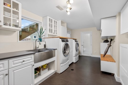 1205 Brisbane Avenue, Coquitlam, BC 