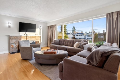 1205 Brisbane Avenue, Coquitlam, BC 