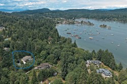118 Douglas Road  Salt Spring Island, BC V8K 2J2