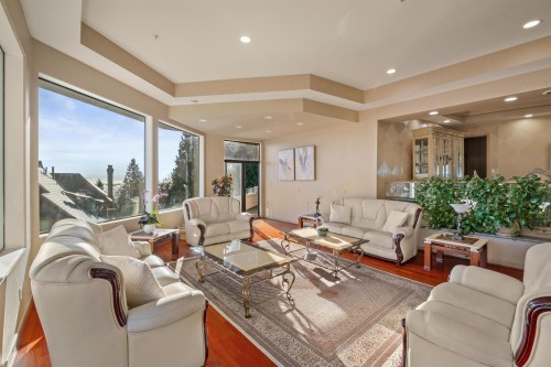 2490 Westhill Court, West Vancouver, BC 