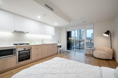 910-318 Alderson Avenue, Coquitlam, BC 