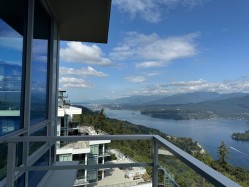 1702-9060 University Crescent  Burnaby, BC V5A 0E1