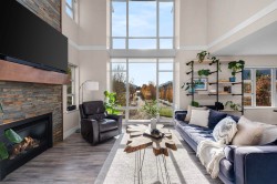 38226 Eaglewind Boulevard  Squamish, BC V8B 0T2