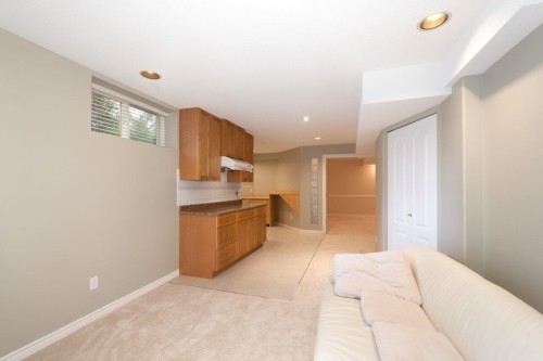 1273 Eldon Road, North Vancouver, BC 