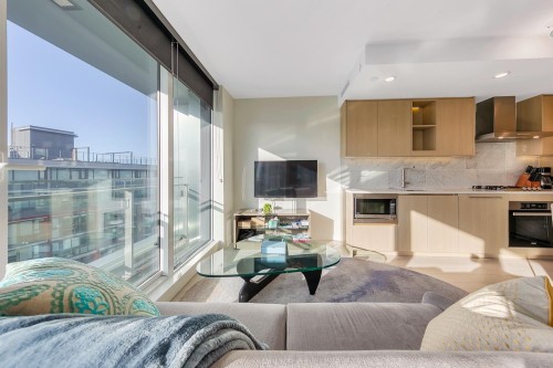 1102-1768 Cook Street, Vancouver, BC 