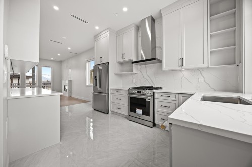 3015 19Th Avenue E, Vancouver, BC 