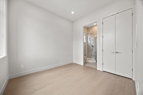 3015 19Th Avenue E, Vancouver, BC 