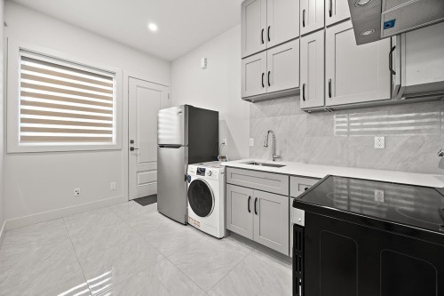 3015 19Th Avenue E, Vancouver, BC 