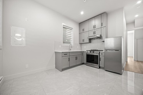 3015 19Th Avenue E, Vancouver, BC 