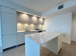 3008-6537 Telford Avenue  Burnaby, BC V5H 0K9