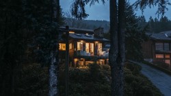 328 Monteray Avenue  North Vancouver, BC V7N 3E6