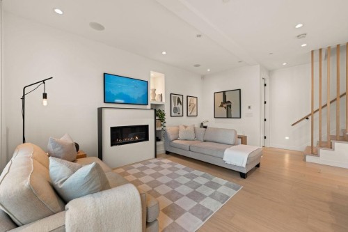 529 17Th Avenue E, Vancouver, BC 