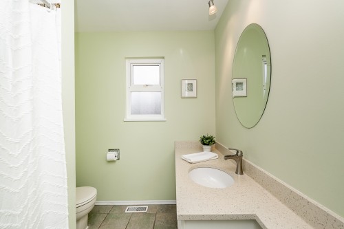 1063 Corona Crescent, Coquitlam, BC 