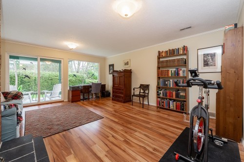 1063 Corona Crescent, Coquitlam, BC 