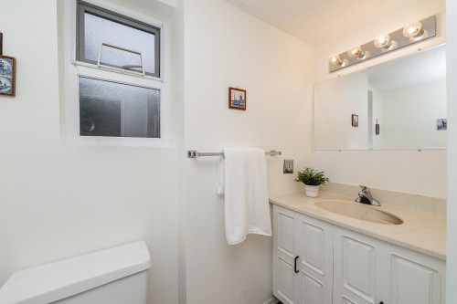 1063 Corona Crescent, Coquitlam, BC 