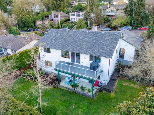 1063 Corona Crescent, Coquitlam, BC 