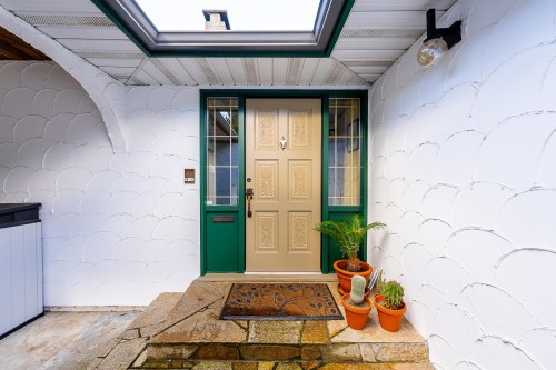 1063 Corona Crescent, Coquitlam, BC 