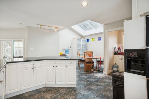 2085 Qualicum Drive, Vancouver, BC 