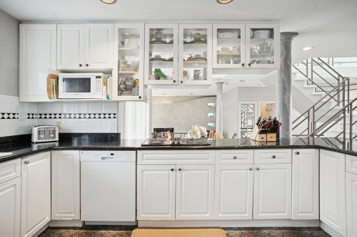 2085 Qualicum Drive, Vancouver, BC 