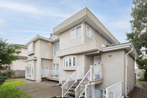 2085 Qualicum Drive, Vancouver, BC 