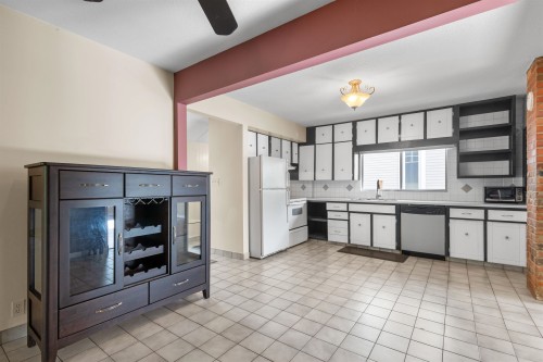 1111 Cartier Avenue, Coquitlam, BC 