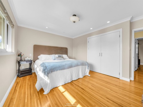 1202 Bracknell Crescent, North Vancouver, BC 