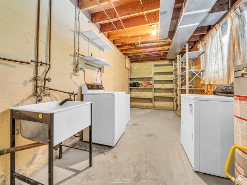 1202 Bracknell Crescent, North Vancouver, BC 