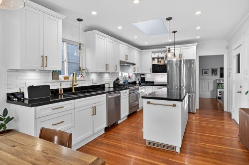 4387 St. George Street, Vancouver, BC 