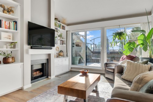 332-7055 Wilma Street  Burnaby, BC V5E 4B1