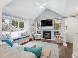 18-1073 Lynn Valley Road  North Vancouver, BC V7J 1Z6