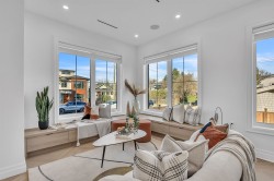 3526 Lakewood Street E Vancouver, BC V5N 2L5