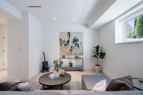 598 Arthur Erickson Place, West Vancouver, BC 